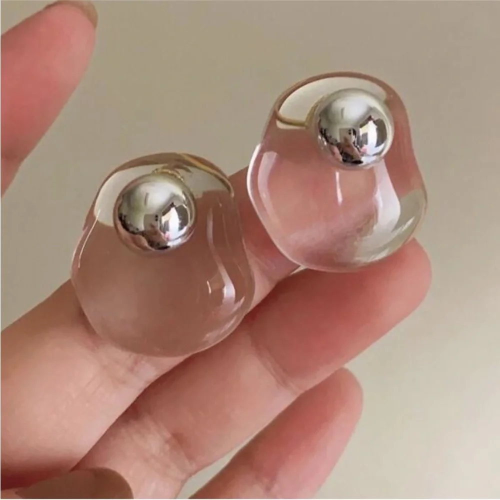 New! Zara Zoey Clear Acrylic Earrings (1013) NWOT - Picture 1 of 2